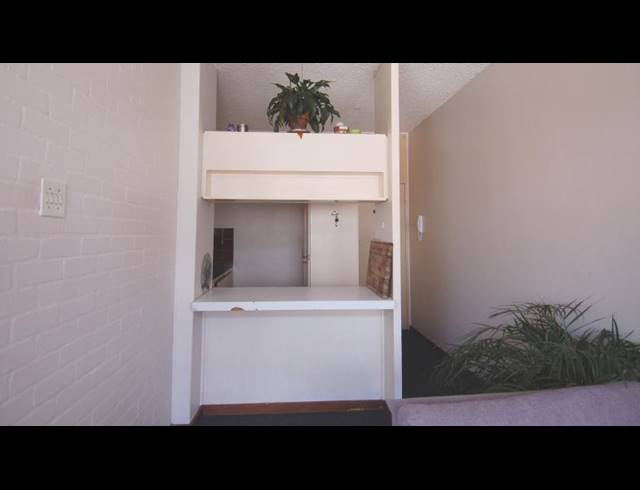 0 BEDROOM APARTMENT FOR SALE IN ORANJEZICHT